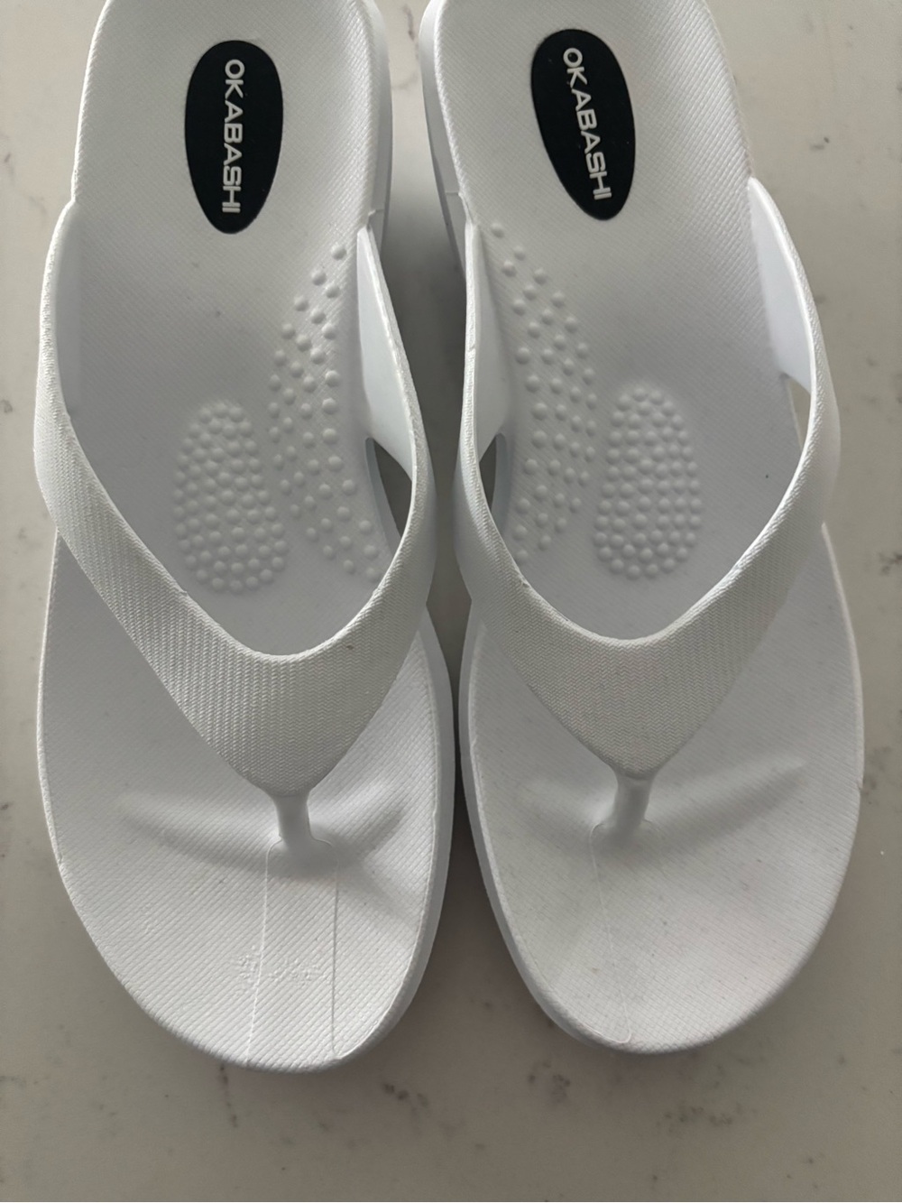 New Okabashi White Comfort Foam Thong Sandals